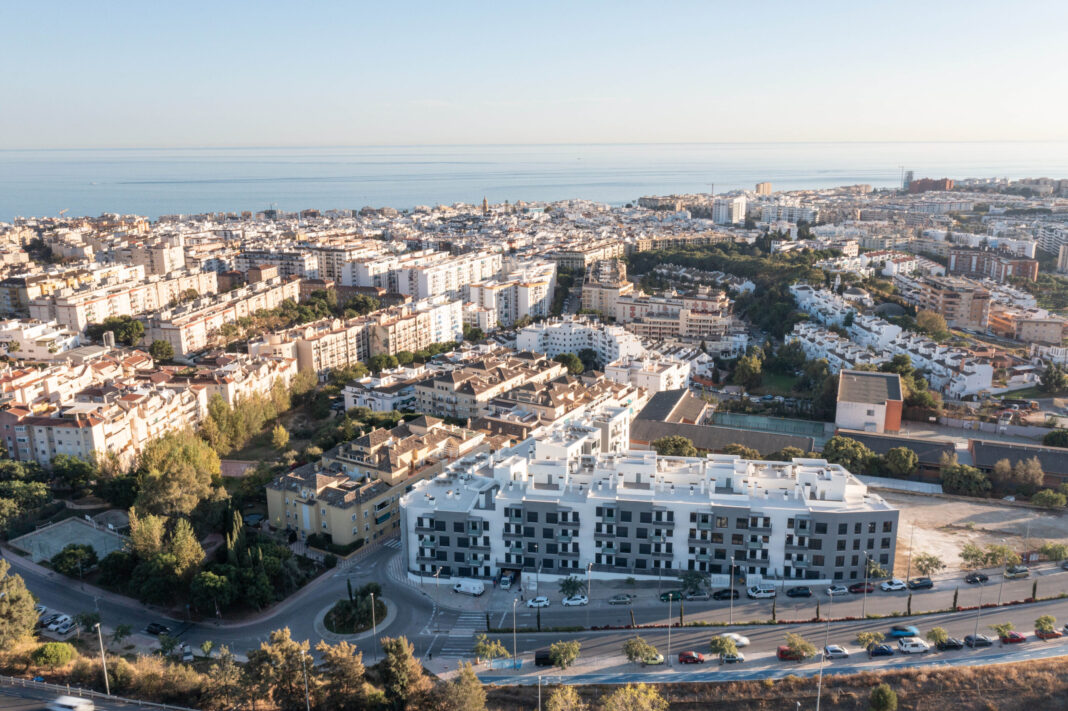 Estepona reserva suelo para 109 viviendas protegidas pendientes del Gobierno