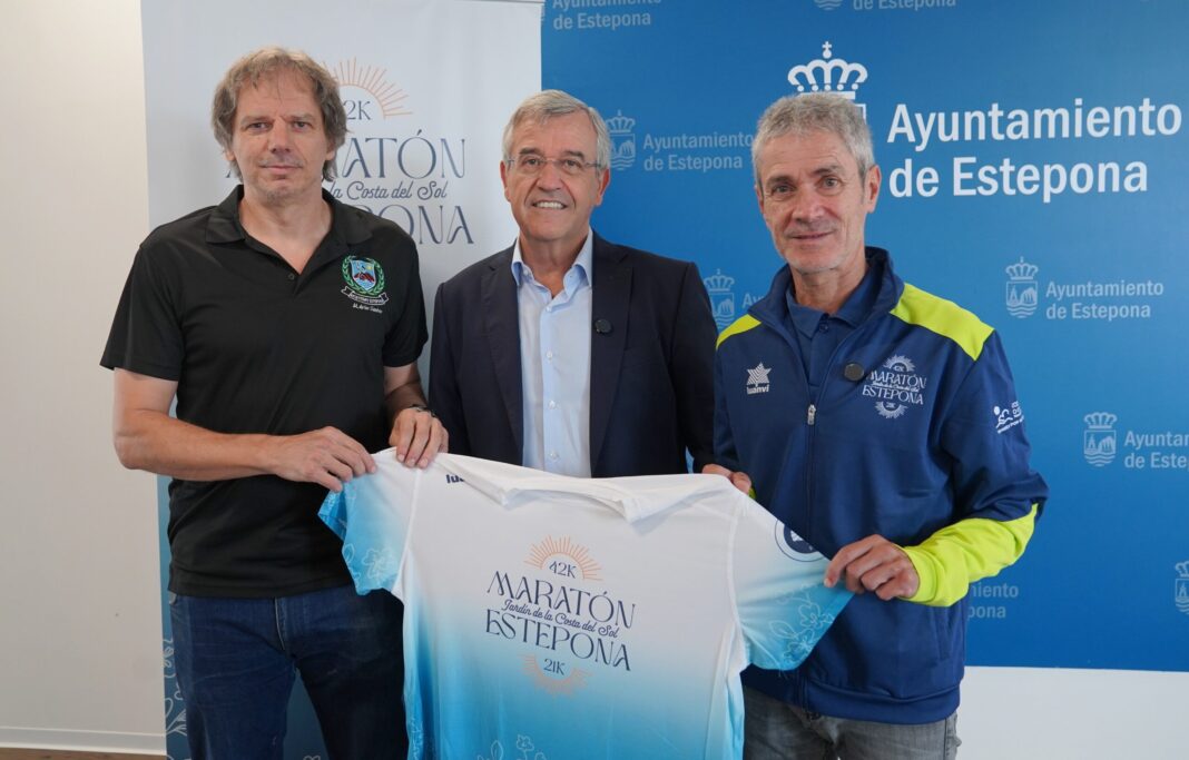 Estepona afronta el domingo su primer maratón con más de 1.700 corredores
